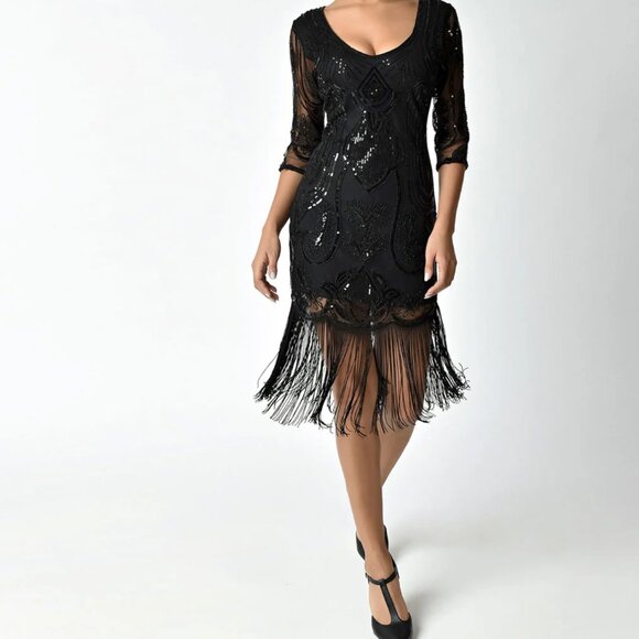 1920s Style Black Beaded & Sequin Margaux Sleeved Fringe Dress - Picture 2 of 8